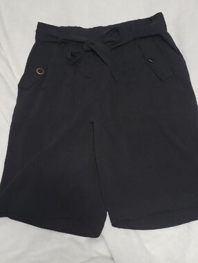 Kaffe Size 40 Pull On Kaella City Shorts In Black